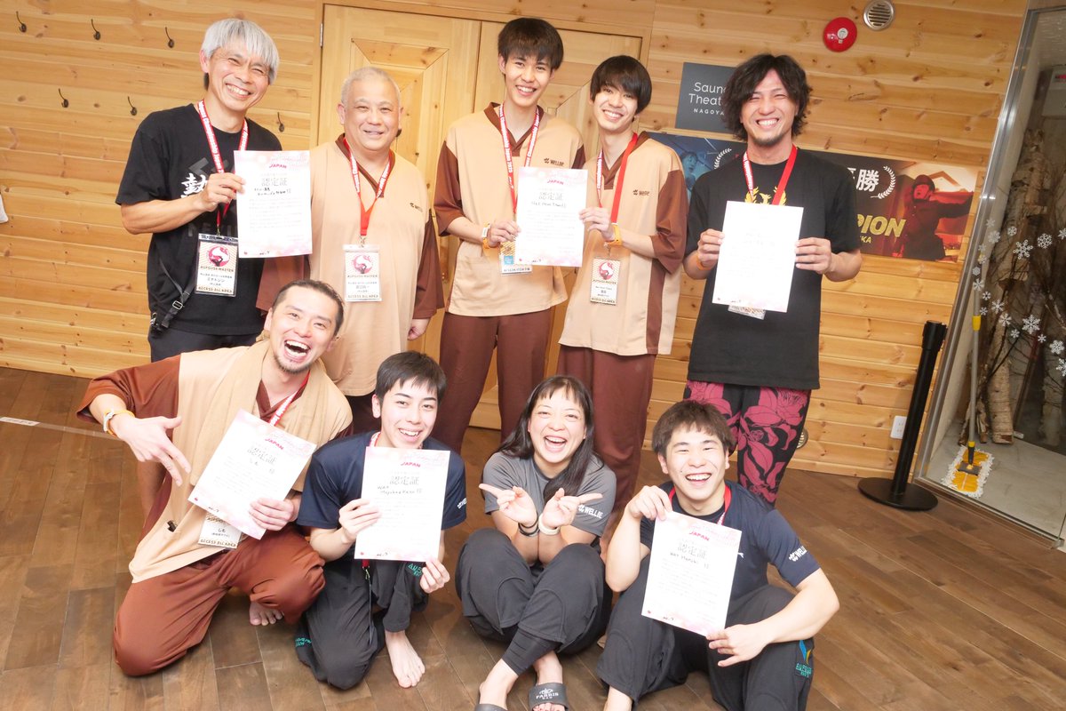 ◤#ACJ2025 中日本予選 ◢

《個人》
1位 しも (新岐阜サウナ)
2位 WAT Haruki (ウェルビー栄)
3位 山口うずら (コロナの湯豊川店)

《団体》
1位 WAT Mayuka&amp;keito (ウェルビー栄)
2位 Neo Heat Titans (新岐阜サウナ)
3位 秋山温泉 あかねっぱ&amp;熱風神 (秋山温泉)