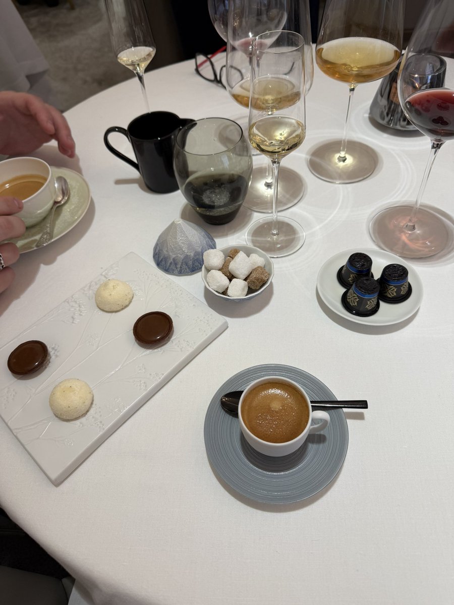 Not hard to understand why KEI has 3 stars. Flavour bombs from start to finish.