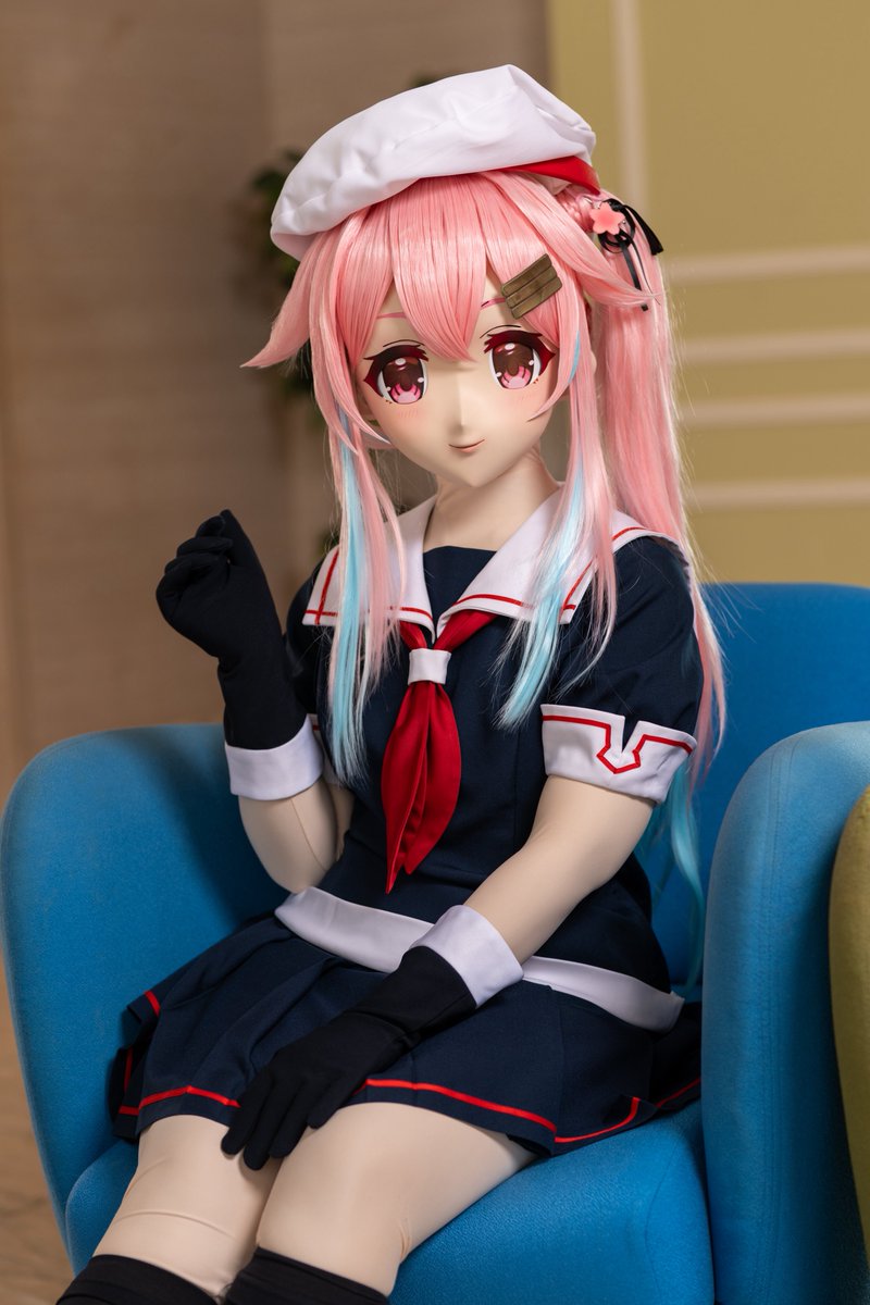 うちの春雨ちゃんはメンテから戻って
【春雨改二】になりました！
今年は7周年、長く付き合って
これからもよろしくね！🌸⚓️

Harusame is remodelled in Kai Ni form.
I'm proud to reveal her new look today!

Mask: 
<a href="/FACTORYRINS/">RINS</a> 
Photo: 
<a href="/OmbaToh2019/">温羽とお (おんば とお)</a> 
<a href="/Funyo/">ふによ</a> 

#例のプール
#hanazono_meet
