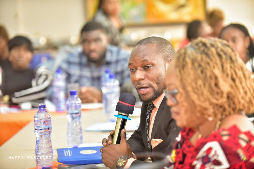 CAFCO RDC (@rdc_cafco) on Twitter photo Cafco a présenté les résultats de 4 études sur l'accès des adolescents aux services de SSR lors d'une Table rondes avec les élus nationaux et provinciaux avec l'appui de <a href="/UEenRDC/">UE en RDC🇪🇺</a> <a href="/eannaso/">EANNASO</a> <a href="/NANHRI40/">NANHRI</a> <a href="/ChristelleVuan1/">Christelle Vuanga</a> <a href="/RDC_IYAFP/">IYAFP RDC</a> <a href="/MaitreBilala/">Brady Bilala</a> <a href="/MimyMopunga/">mimy MOPUNGA</a> Cafco a présenté les résultats de 4 études sur l'accès des adolescents aux services de SSR lors d'une Table rondes avec les élus nationaux et provinciaux avec l'appui de <a href="/UEenRDC/">UE en RDC🇪🇺</a> <a href="/eannaso/">EANNASO</a> <a href="/NANHRI40/">NANHRI</a> <a href="/ChristelleVuan1/">Christelle Vuanga</a> <a href="/RDC_IYAFP/">IYAFP RDC</a> <a href="/MaitreBilala/">Brady Bilala</a> <a href="/MimyMopunga/">mimy MOPUNGA</a>