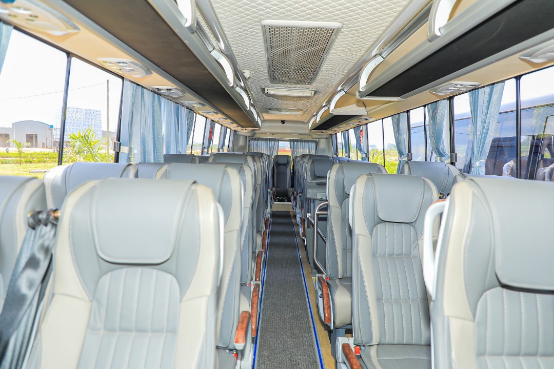 101Shintaro's tweet photo. Squad trip? Wedding crew? Team event?
Skip the carpool chaos — ride together with Vertex Edge!
Comfort. Safety. Zero stress.
#BusHire #TravelTogether #VertexEdgeMovesYou 🚌✨ https://t.co/CpqglzWijR