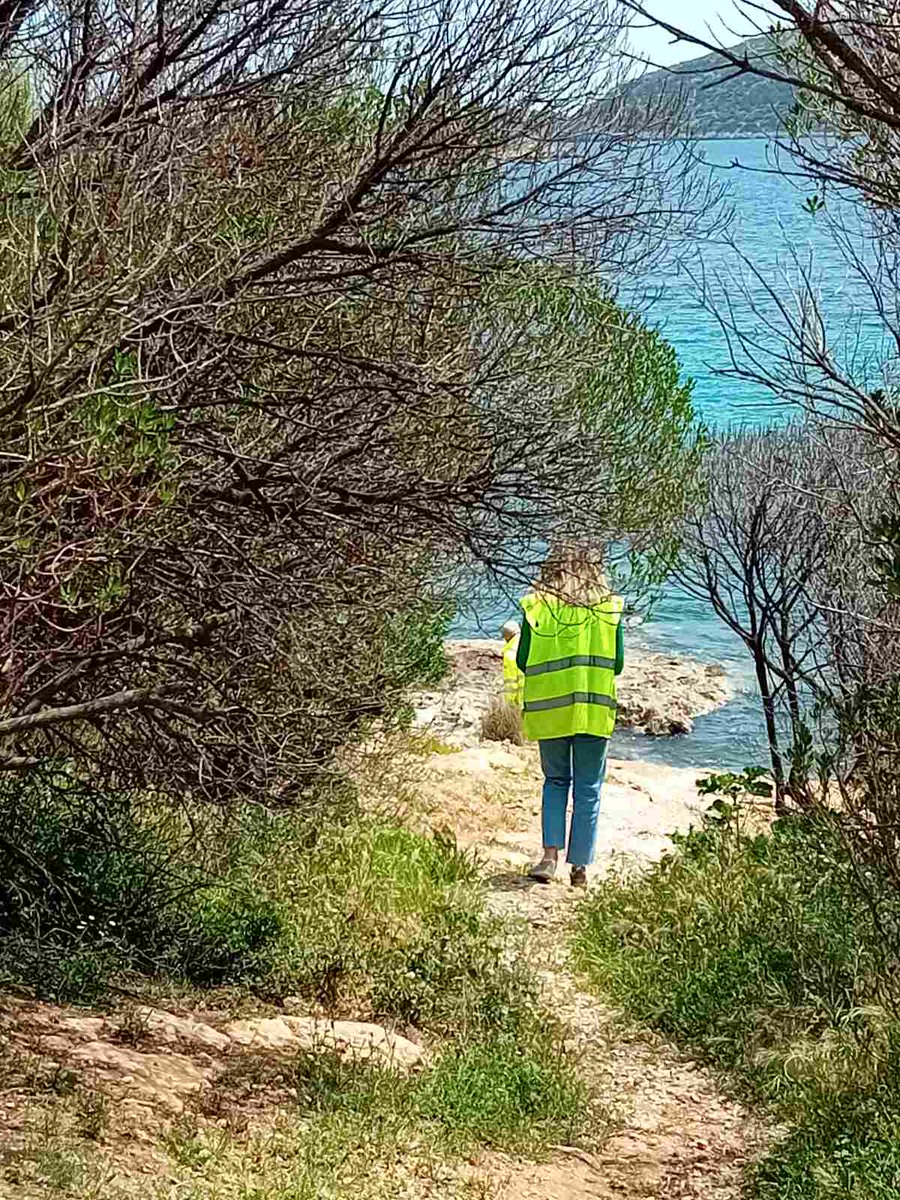 hamogelo's tweet image. 🔴Συμβαίνει τώρα! Η Ομάδα Έρευνας και Διάσωσης μας "Θανάσης Μακρής" βρίσκεται μαζί με την Ελληνική Ομάδα Διάσωσης (ΕΟΔ) @HellenicRescue  στο πεδίο για την αναζήτηση της Σωτηρίας 30 ετών. Πληροφορίες για την εξαφάνιση στο παρακάτω link hamogelo.gr/gr/el/ta-nea-m…

#MissingAlert