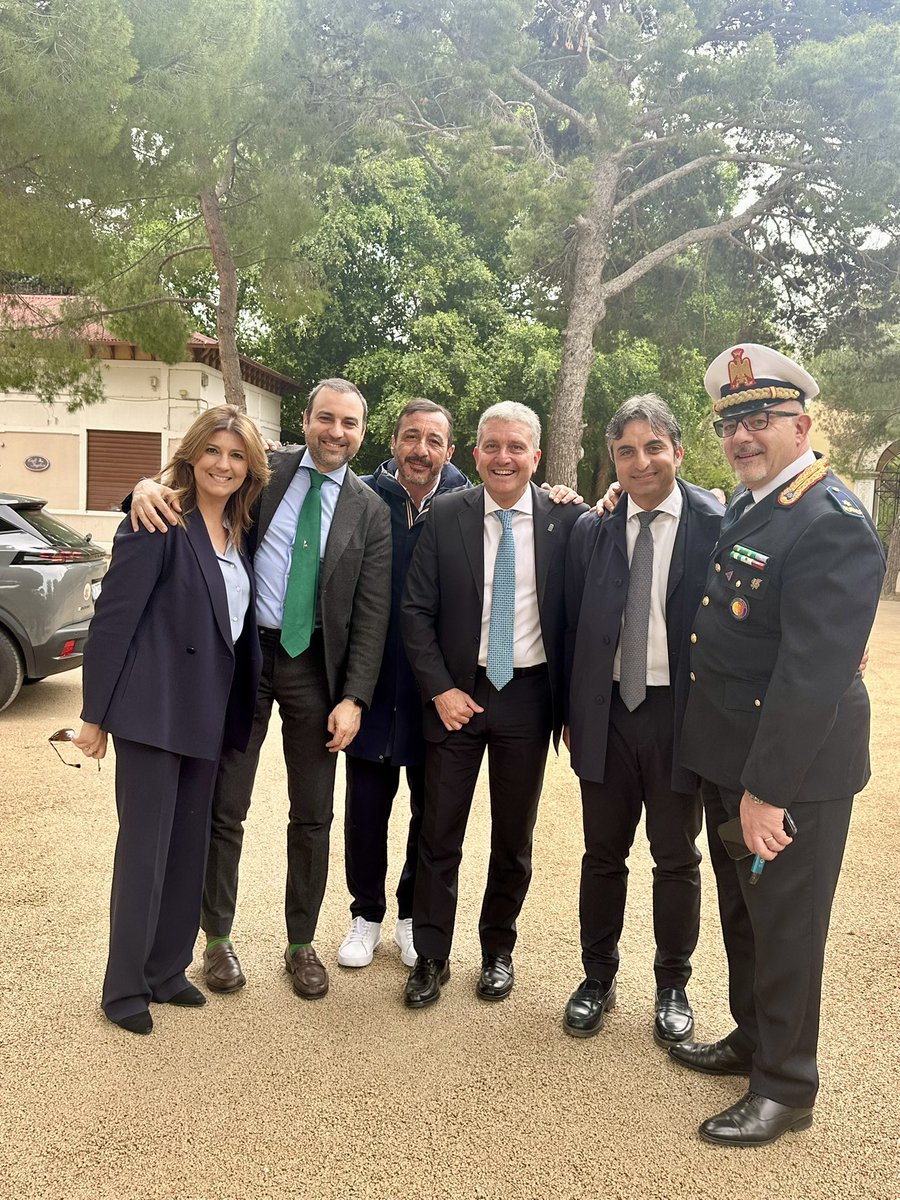 ✅ Restauro concluso, A PALERMO RIAPRE IL GIARDINO INGLESE. 
Da oggi è fruibile in città un nuovo spazio per famiglie e bambini. 
#amministrazionelagalla