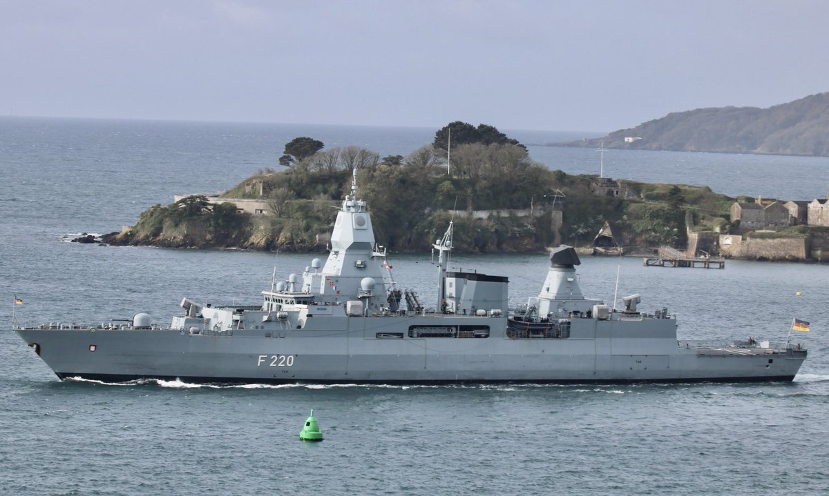 WarshipCam's tweet photo. German Navy Sachsen-class air defence frigate FGS Hamburg (F220) leaving Plymouth, England - April 14, 2025 #fgshamburg #f220
SRC: TW-@Rockhoppas https://t.co/k2li5E5TMe
