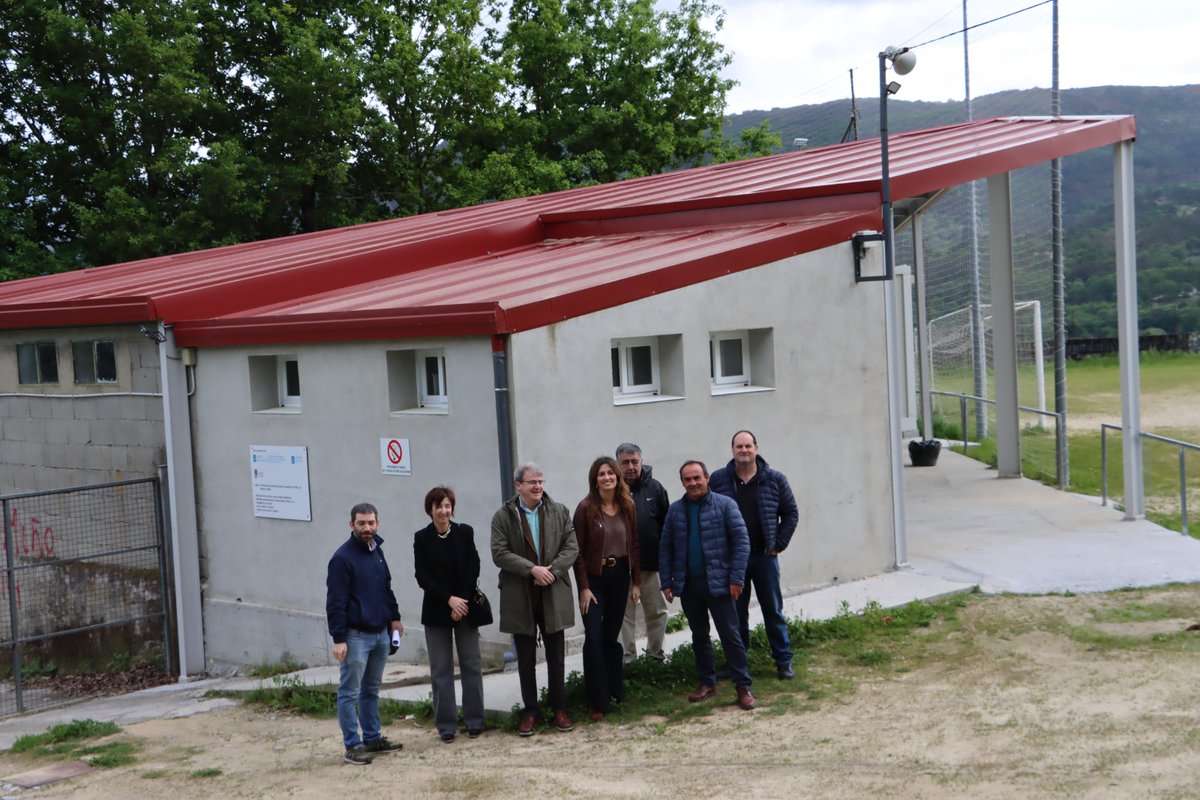 PrietoVisoN's tweet image. 🏟️ A relevancia das infraestruturas deportivas municipais levounos a darlles prioridade nas axudas do fondo adicional do Fondo de Cooperación Local
⚽️ A través desta liña, #Coles mellorou o illamento e o aforro enerxético no campo de fútbol Barra de Miño cunha achega de 60.000€