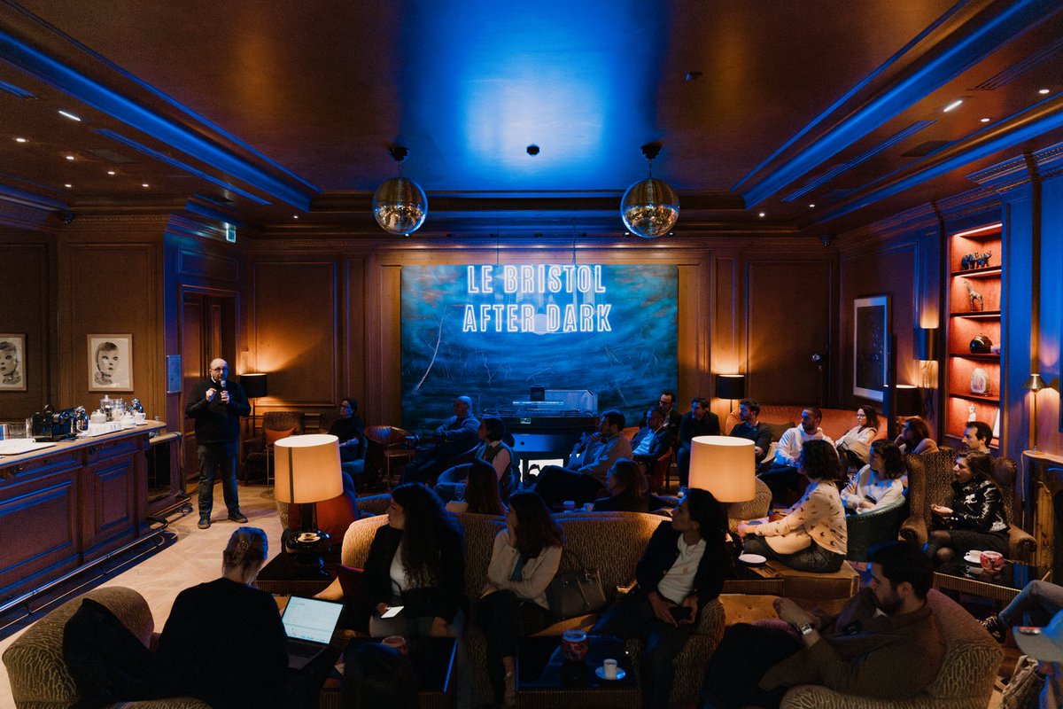 La semaine dernière, on y était 🙌
+40 décideurs #Marketing, #Communication &amp; #Marque réunis au <a href="/LeBristolParis/">Le Bristol Paris</a> pour le #BrandiiingBreakfastClub, co-créé avec <a href="/unpotedanslacom/">jaiunpotedanslacom</a> .
🎙️ Pour parler GenAI, usages concrets &amp; impact avec william rejault.