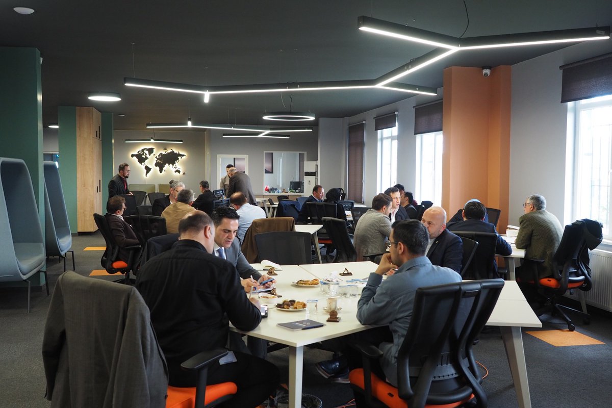 SAMİB Makine Zirvesi öncesi "Sürdürülebilirlik" temalı çalıştayımızı Sakarya Teknokent Kuluçka Merkezi ev sahipliğinde gerçekleştirdik.