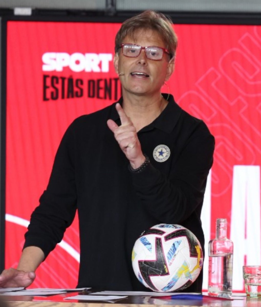 DBR8's tweet photo. Vuelve #LaPosesion de @sport Hoy, de 17h a 19h. En directo, con todo lo de Dortmund.
17.15 h🎙️Szczesny y Hansi Flick
18 h Entrenamiento en el Signal Iduna Park.
Y todo el debate con @mfuster y @alexpintanel.
El Barça, a un paso de jugar otra semi, 6 años después ❤️💙 https://t.co/90SAsjP0ew
