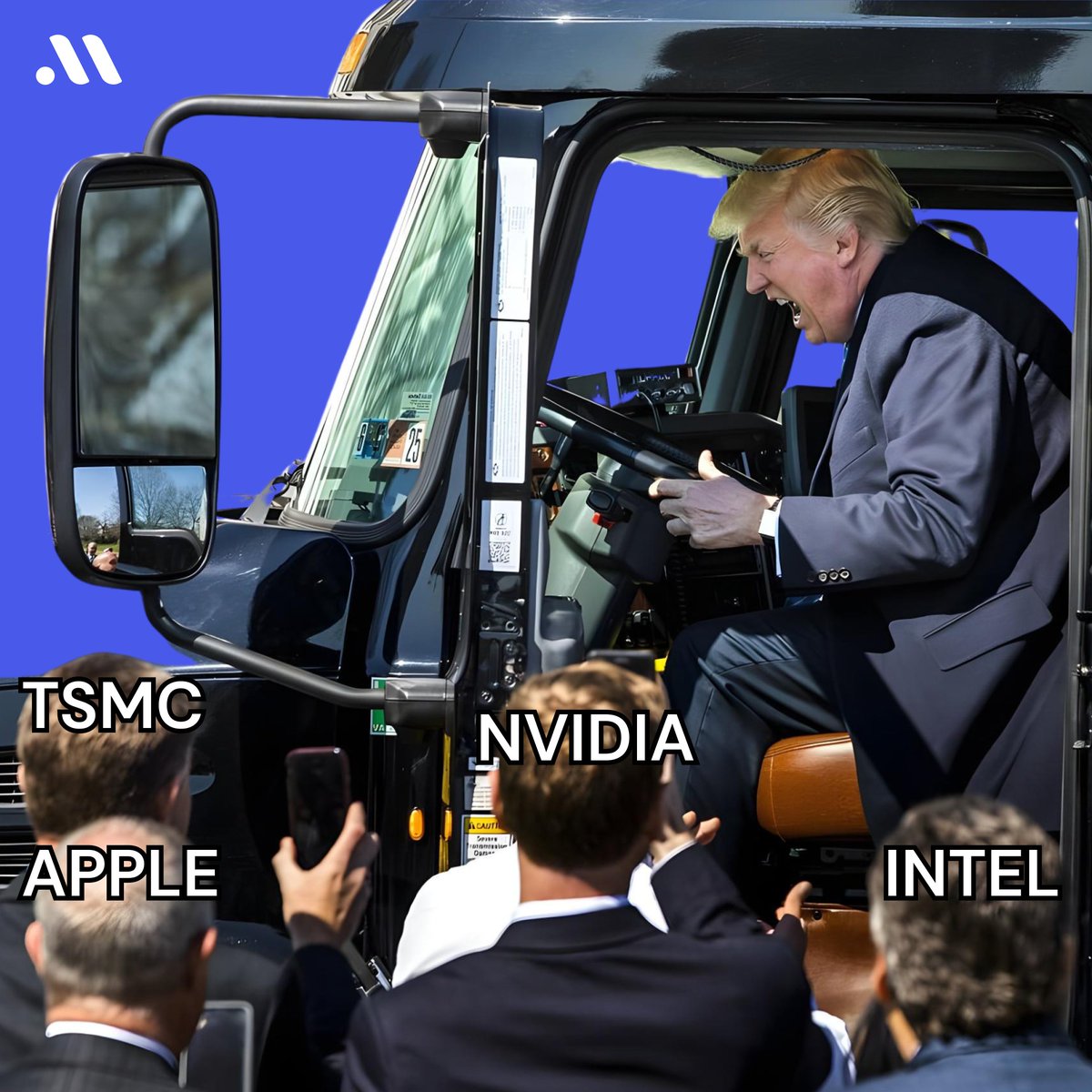 Trump gerçekten geri vitese mi taktı, yoksa sadece şerit mi değiştirdi?

Geçtiğimiz hafta sonu Trump yönetimi, tüketici elektroniğine yönelik tarifeleri “geçici” olarak erteledi. 

Akıllı telefonlardan dizüstü bilgisayarlara kadar birçok ürünü kapsayan bu adım, kısa vadede