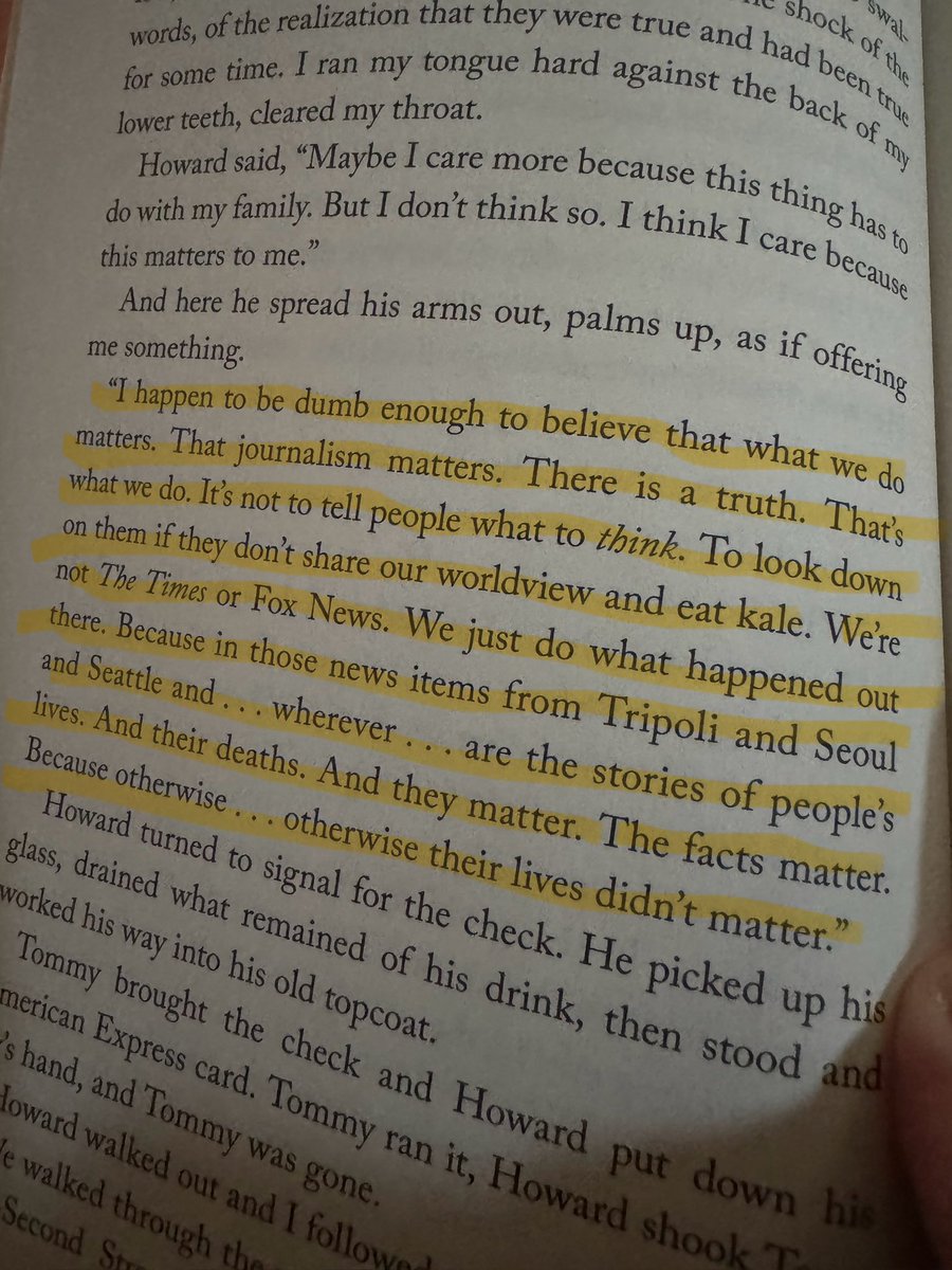 Reading a lovely accidental airport find called “I See You’ve Called In Dead,” by John Kenney. <a href="/SueKelleyArrow/">Sue Kelley</a> and <a href="/amandadickson/">Amanda Dickson</a>, you have to read it. #books #journalism #obituarywriters