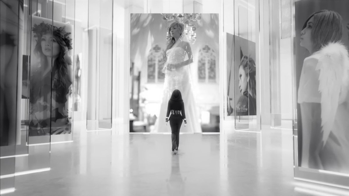 ta_azm_th's tweet image. MVがエモーショナル致死量。

あまりに胸熱すぎて、
エンディング味を感じて怖いぐらい。

27年間本当いろいろあったよね。
浜崎あゆみも俺らも（それぞれに）

てかジャケ写をAIで動かすのを公式でやるの凄い。museumすぎてあの空間に行きたい。

#mimosa #ayu27th #浜崎あゆみ