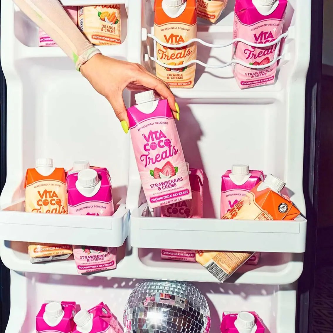 tickerplus's tweet photo. $COCO Vita Coco continues to benefit from consumer health trends towards coconut water... with Google Search, TikTok and Amazon interest continuing to soar this spring season. #VitaCoco #CoconutWater https://t.co/HXR2Vce2oM