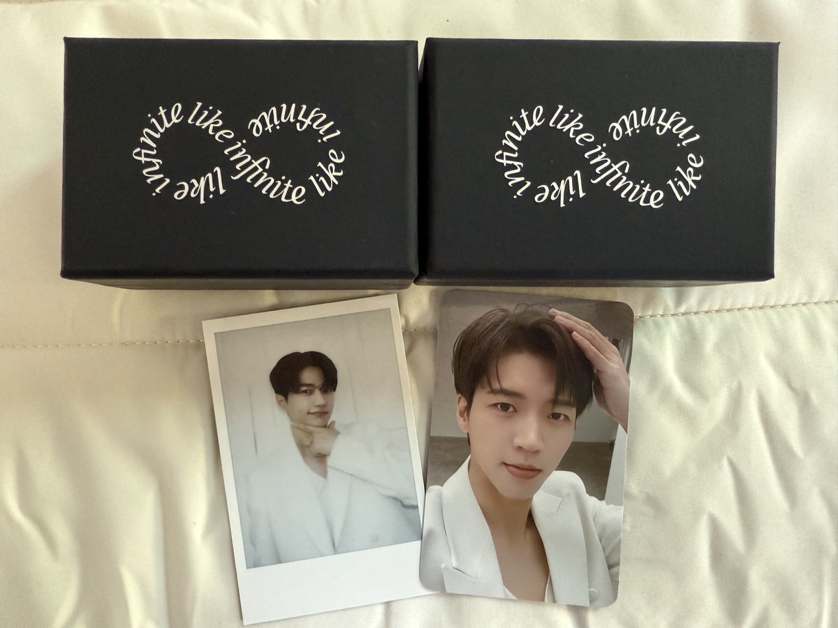 드디어 반지 도착!!!☺☺
반지 너무 예쁘다 ٩(๑˃̶͈̀◡˂̶͈́๑)۶

호옥시 사운드웨이브 5만원 특전 포카 
우현↔명수 로 반택 교환 희망하시는 분 계신다면 편하게 연락주세요:)
🙋🏻‍♀️: 우현
😇: 명수