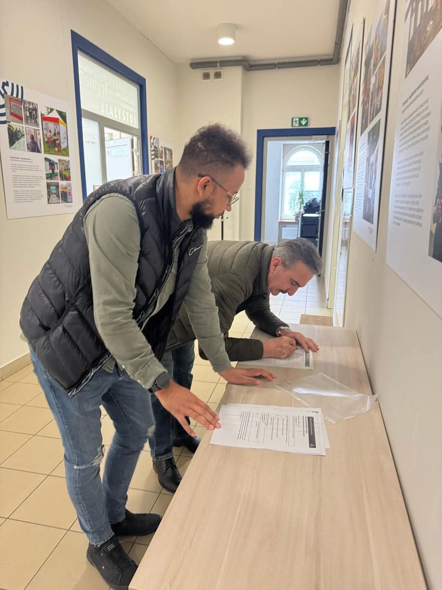 GracjanEGabre's tweet photo. Projekt do Budżetu Obywatelskiego 2026 złożony! Razem z radnym Michałem Karpowiczem i przyjaciółmi zawnioskowaliśmy o inicjatywy poprawiające życie mieszkańców Białegostoku. Budżet Obywatelski to realna siła głosu mieszkańców i świetne narzędzie do wprowadzania zmian! https://t.co/wlOWu4dW02