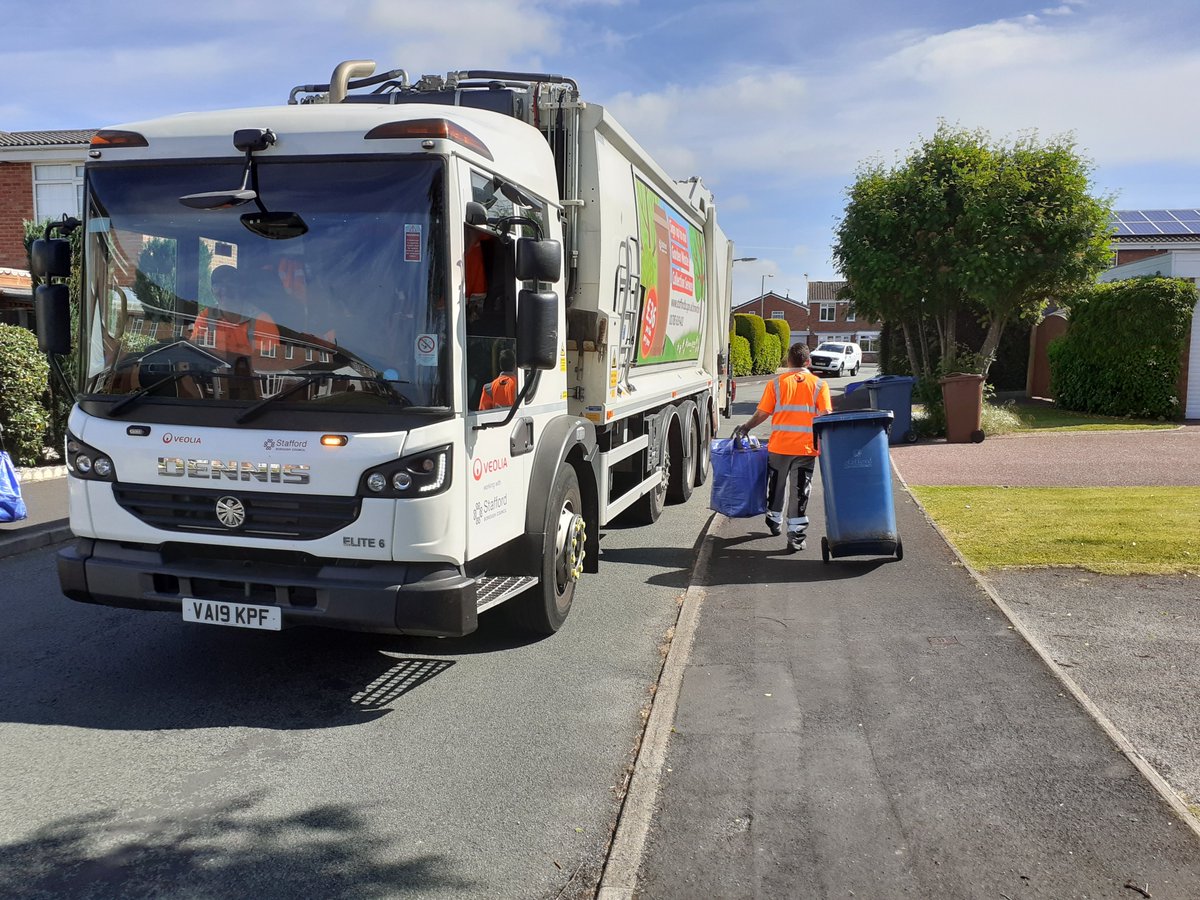Don't forget there will be a week of revised bin collections in #Stafford Borough from Easter Monday until Saturday 26 April. Good Friday is a normal working day for the bin crews. You can check your collection days online here: bit.ly/sbcaboutmyarea