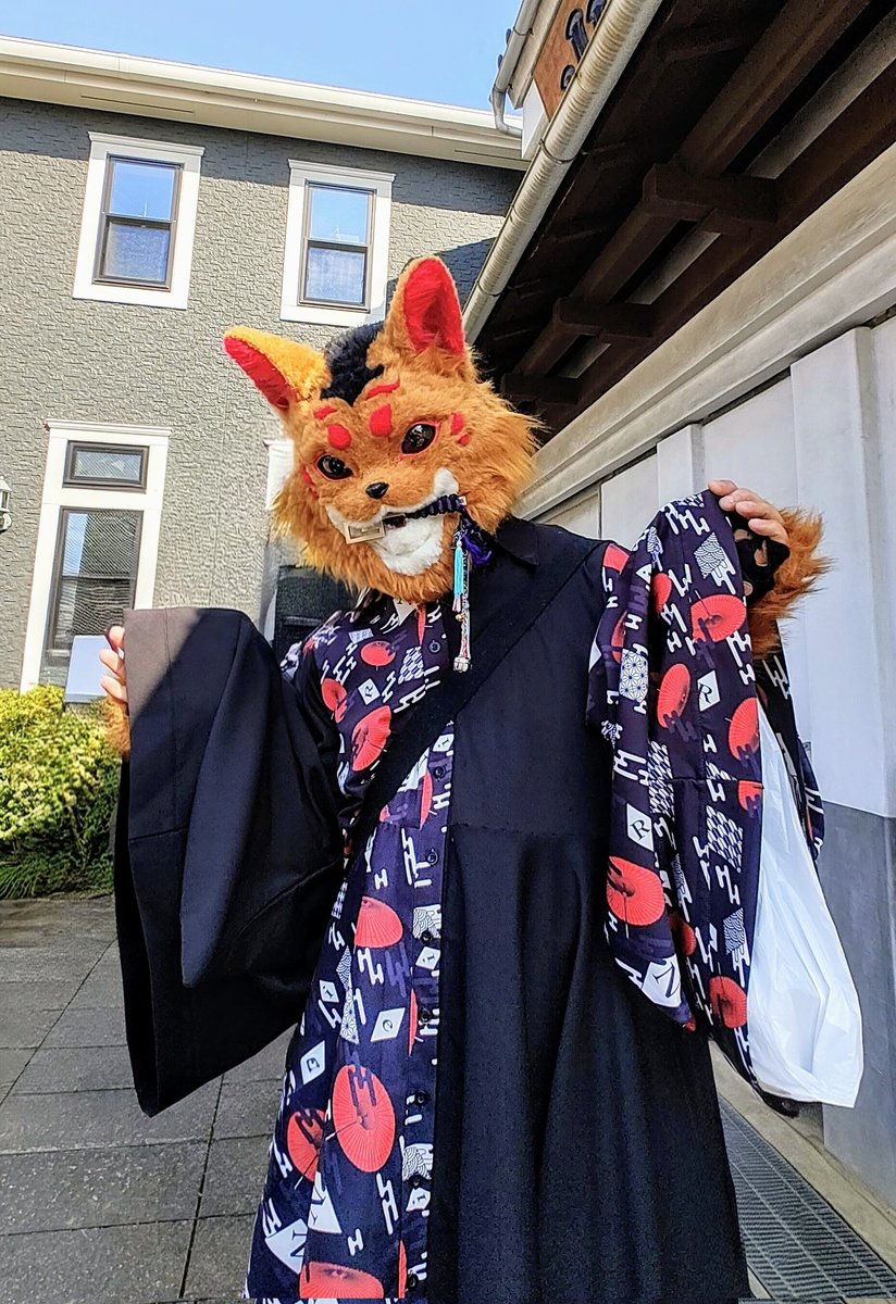 デザフェスで購入させていただいた鍵を咥える狐達！
#おきつね川越ぶらり旅