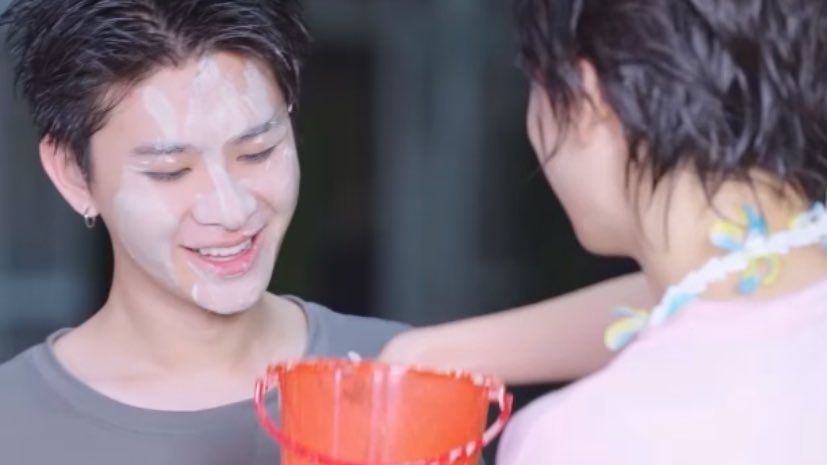 kh1ovele's tweet photo. มันแม่นบ่ล่ะสู… https://t.co/sKdCH533FL