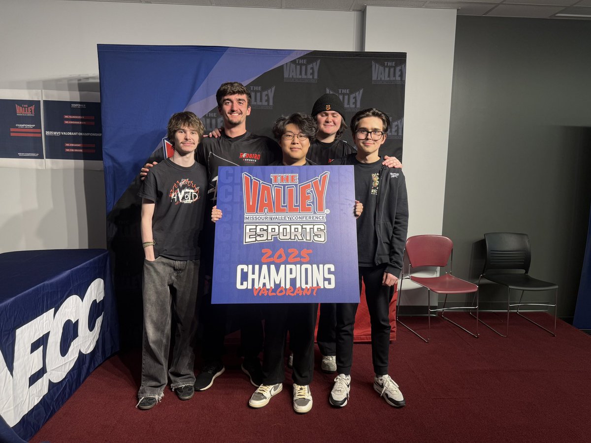 🏆 𝗖𝗛𝗔𝗠𝗣𝗜𝗢𝗡𝗦 🏆   

Congratulations to each of the four teams that claimed MVC Championships over the weekend  

Overwatch ➡️ Missouri State  
Rocket League ➡️ Illinois State  
Smash ➡️ Missouri State 
Valorant ➡️ Illinois State   

RECAP mvc-sports.com/news/2025/4/13…

And