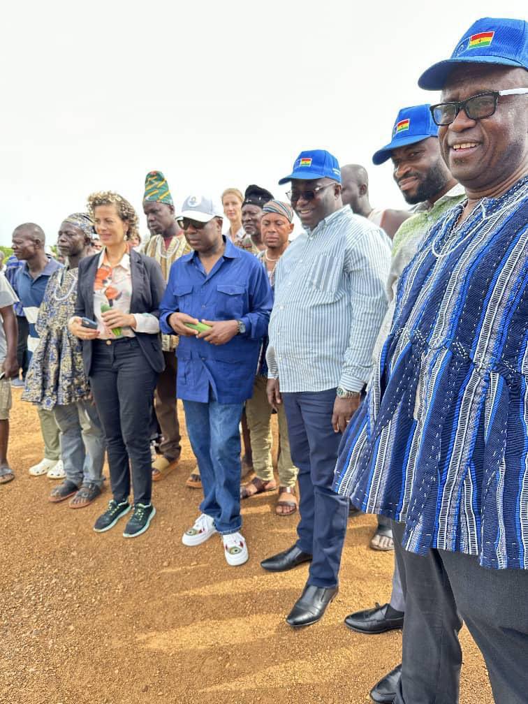 Jules-Armand Aniambossou (@jaaniambossou) on Twitter photo We went to Wa with one goal: to listen.
What we heard was clear:water, livelihoods, opportunity.
Through <a href="/AFD_France/">Agence Française de #Développement (AFD) 🇫🇷 🇪🇺</a> & the EU, we’re investing €47M in dams, boreholes & €19M in better farming programmes in shea, soy & vegetables across Northern, Savannah & Upper West. We went to Wa with one goal: to listen.
What we heard was clear:water, livelihoods, opportunity.
Through <a href="/AFD_France/">Agence Française de #Développement (AFD) 🇫🇷 🇪🇺</a> & the EU, we’re investing €47M in dams, boreholes & €19M in better farming programmes in shea, soy & vegetables across Northern, Savannah & Upper West.