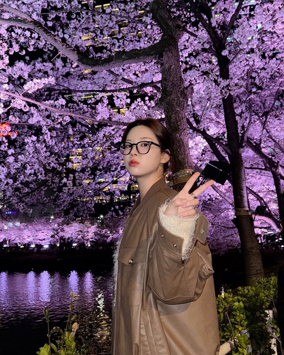CignatureFP's tweet photo. Seline’s Instagram update | 250414

Goodbye, cherry blossoms of 2025~🌸

#cignature #시그니처 https://t.co/3NITAVUMp4