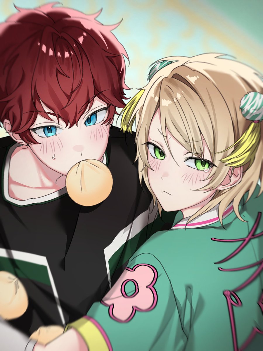 실수로 강아지 입속에 만두를쏟은 애기 햄