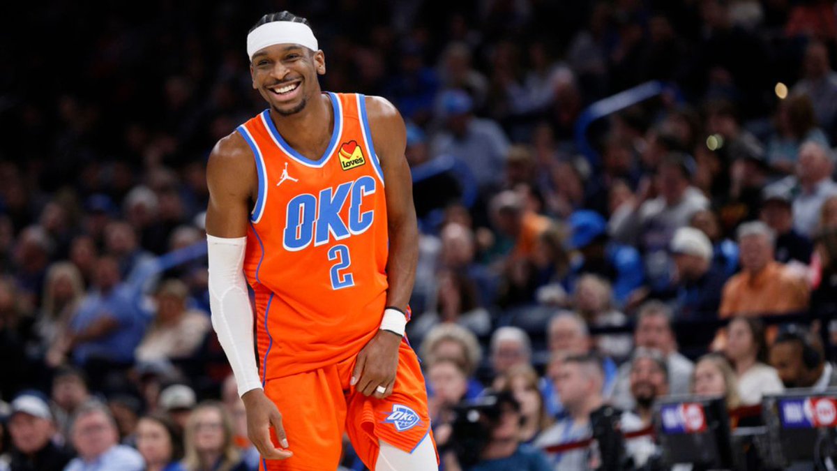 STWSCast's tweet photo. 2024-25 NBA Regular Season Scoring Leaders

1. Shai Gilgeous-Alexander............................2,484
2. Anthony Edwards.........................................2,177
3. Nikola Jokic....................................................2,071 https://t.co/ZboIQzsO0W