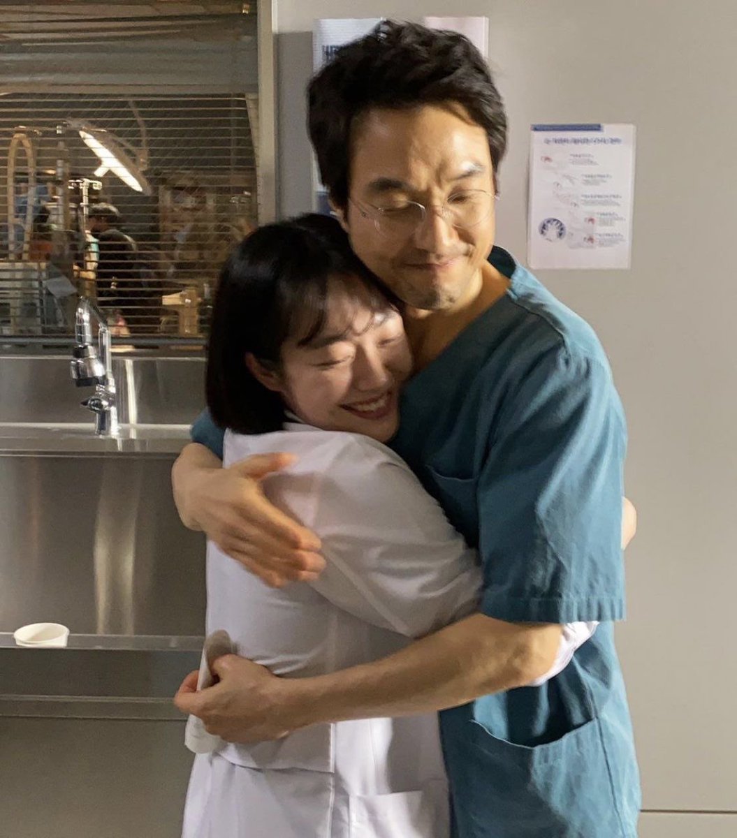 사탕 좋아하는 말랑콩떡 윤아름 안 좋아하는 법 있냐며 ( ˘▽˘)っ♡