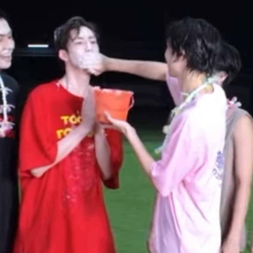 nexphuth's tweet image. 