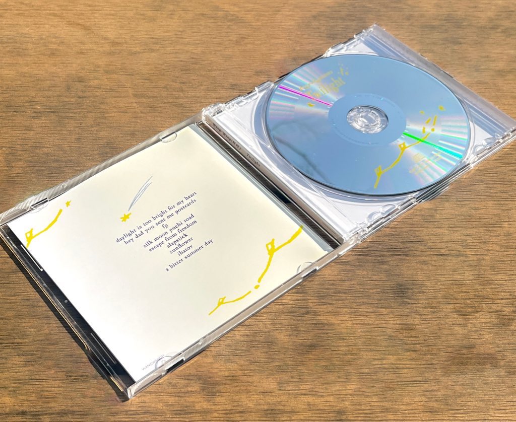 xk_0x's tweet photo. Wang-Wang(旺旺)   
1st album“Twilight”

CDデザインを担当させていただきました。 https://t.co/jzaUyjTbt3