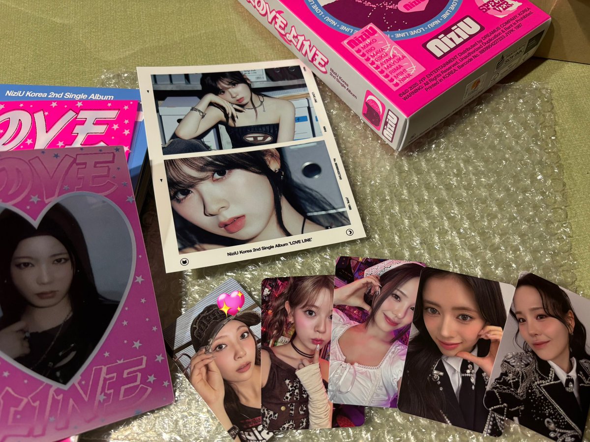 やっとLOVE LINE届いた~！
マユカちゃん1枚だけ😭
交換してくださる方待ってます🥺😖

 #NiziU交換
 #NiziU買取