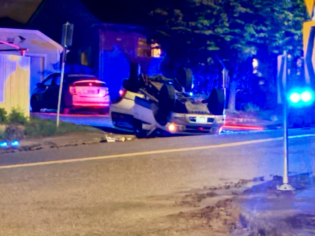 CRASH… this guy ended up upside down near SE 31st &amp; Holgate in #Portland.  No serious injuries reported, the westbound lane of SE 31st is partially blocked but traffic getting by.  SLOW DOWN and use caution out there this morning #LiveOnK2 #pdxtraffic