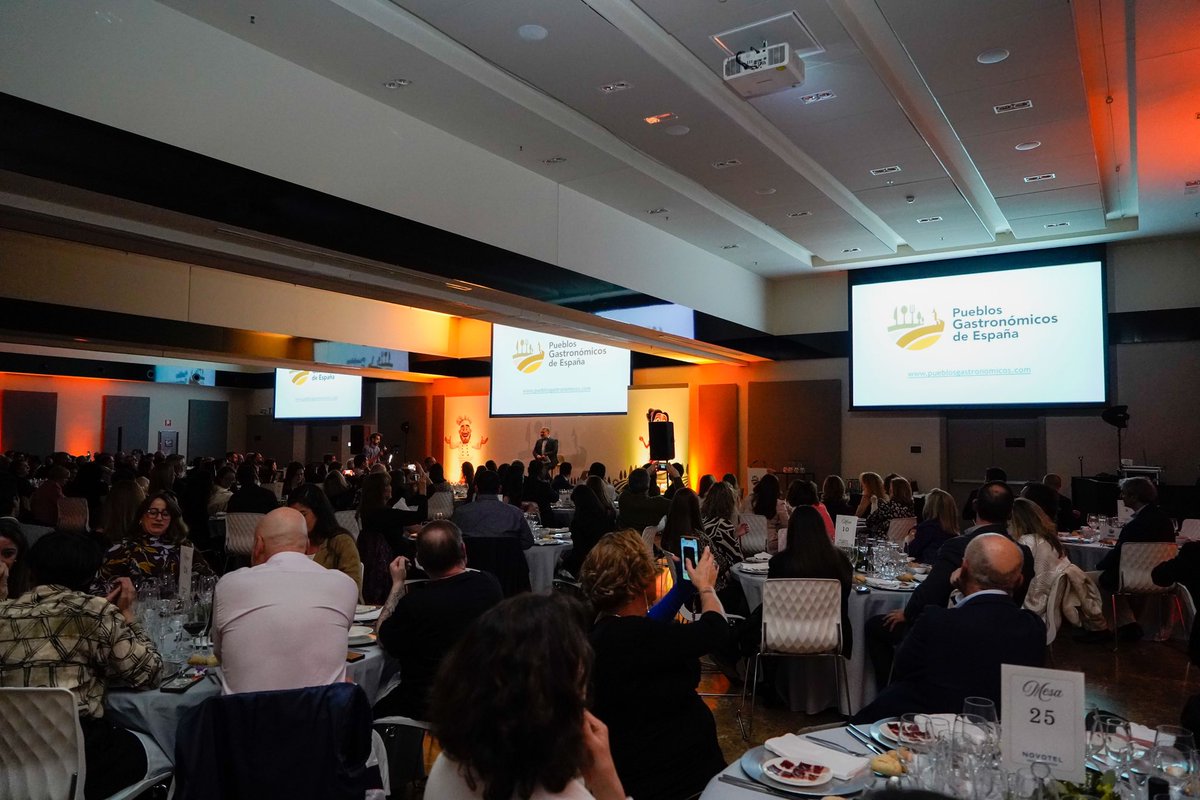 🌍✨¡NACE LA RED DE PUEBLOS GASTRONÓMICOS DE ESPAÑA!

El pasado 10 de abril comenzó una aventura apasionante. Arranca un viaje único que une lo mejor de nuestro turismo con la autenticidad gastronómica de nuestros pueblos.

Bienvenidos a esta nueva forma de viajar. <a href="/PueblosGastro/">Red de Pueblos Gastronómicos de España (RPGE)</a>