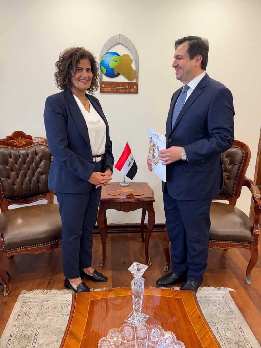 Dr. Jamela Al-Raiby presented her credentials as the newly appointed World Health Organization (WHO) Representative in Iraq during an official meeting with Mr. Ammar Dawood, Chief of the Protocol Department at the Ministry of Foreign Affairs. The meeting provided an opportunity