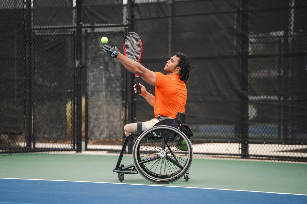 UVA School of Education and Human Development (@uvaedu) on Twitter photo Meet Brian Douglas, a 4th-year <a href="/UVAKinesiology/">UVA Kinesiology</a> student who has truly made his mark at UVA. Balancing a full course load with numerous leadership roles and activities, he's collaborated across Grounds to enhance accessibility for students with disabilities.
ow.ly/muTS50VxCFv Meet Brian Douglas, a 4th-year <a href="/UVAKinesiology/">UVA Kinesiology</a> student who has truly made his mark at UVA. Balancing a full course load with numerous leadership roles and activities, he's collaborated across Grounds to enhance accessibility for students with disabilities.
ow.ly/muTS50VxCFv