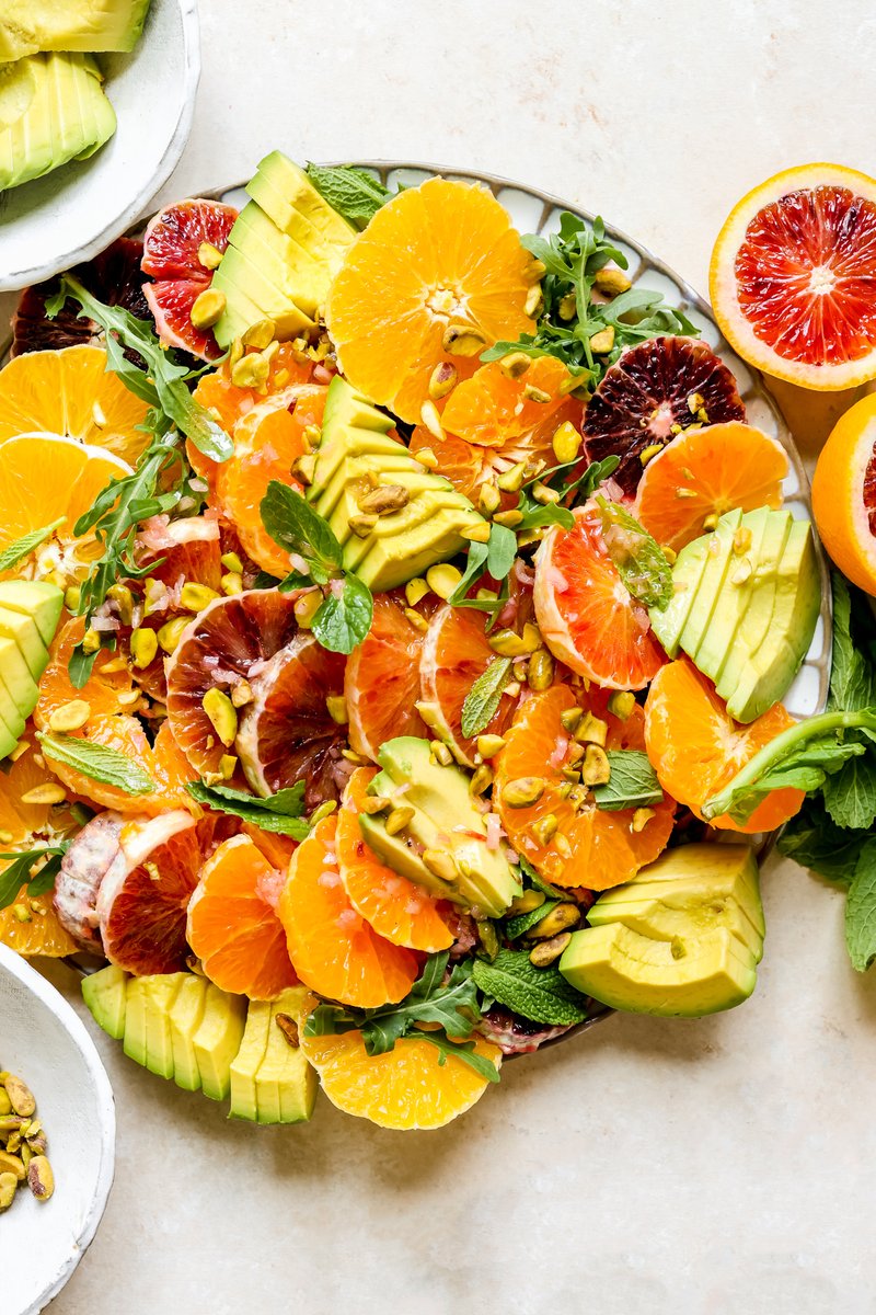 #DYK that Royal Red Oranges are still in season? This vibrant citrus variety is full of flavor and is perfect for your next spring gathering. Try one out today! 😍

#EatMoreCitrus