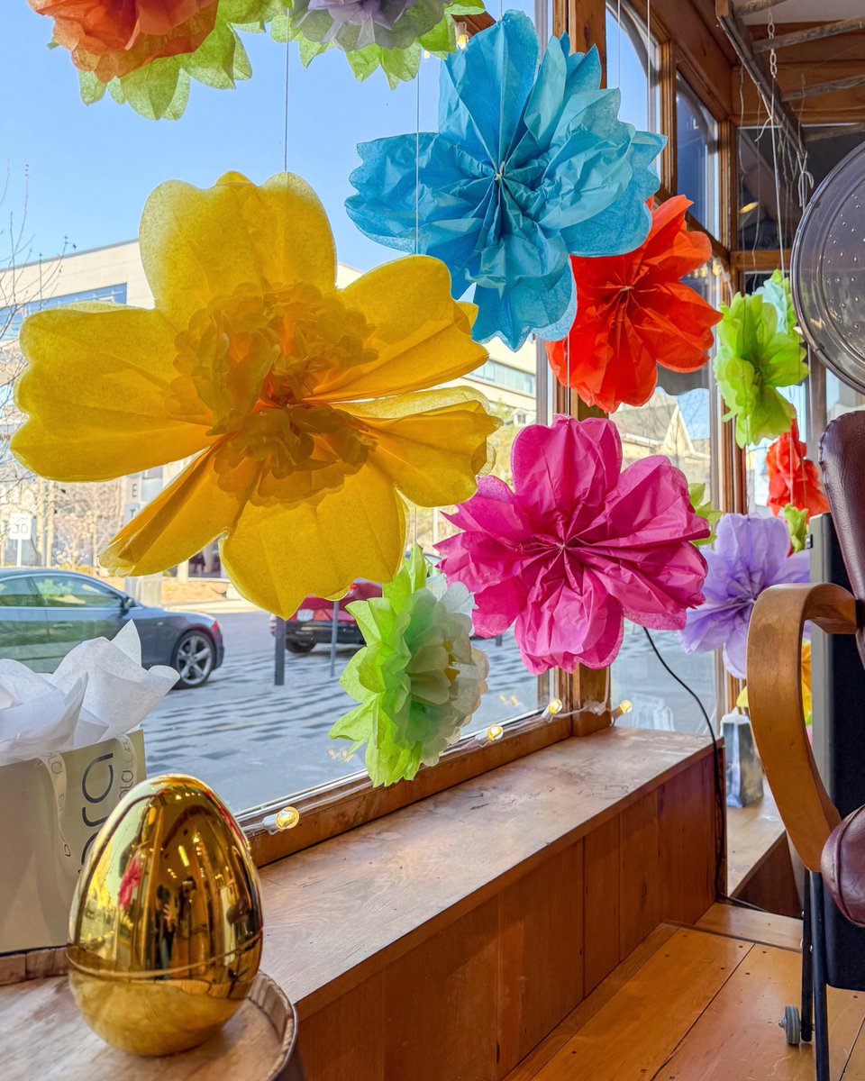 Shop the Streets starts TODAY! Are you ready for a week of deals, discounts, treats and a golden egg Easter hunt in Downtown Guelph? 🐣
 
📆 April 14th - 19th
📍Downtown Guelph 

Happy shopping and egg hunting, Downtown Guelph!