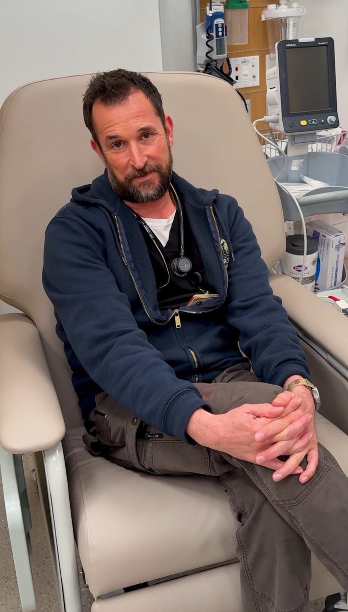 austincamp's tweet image. Me when someone says, “wait, you mean pharmacists work in hospitals?”