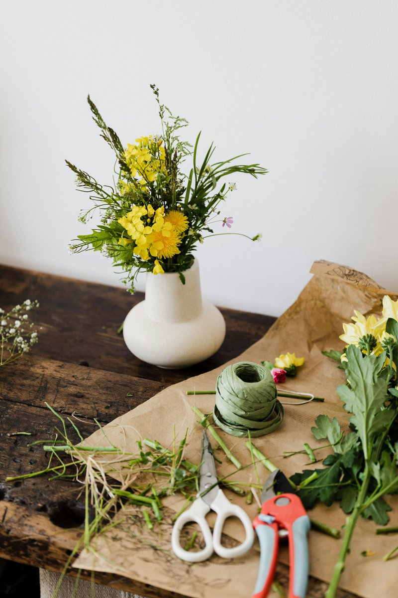 bloomhavenshop's tweet photo. Weeding, but make it satisfying. 🙌🌿
Our sharp, rust-resistant Weeder Tool glides through the soil like butter.

https://t.co/NAwcjMVKZW

#WeedFreeZone #GardeningJoy #BackyardBliss https://t.co/MM5mVfafWT