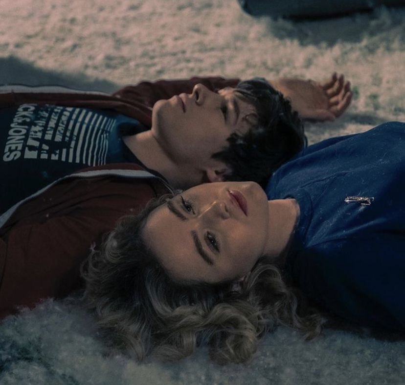 _duemilavolte_'s tweet image. most underrated film ever🤎 #themapoftinyperfectthings