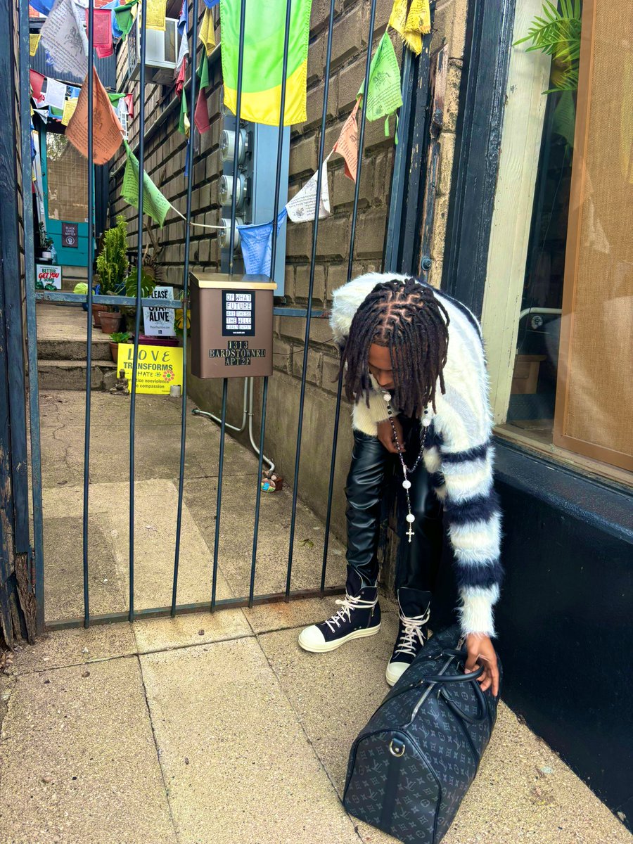 cbizz0's tweet image. Forgot to drop da bday flicks on here🫥