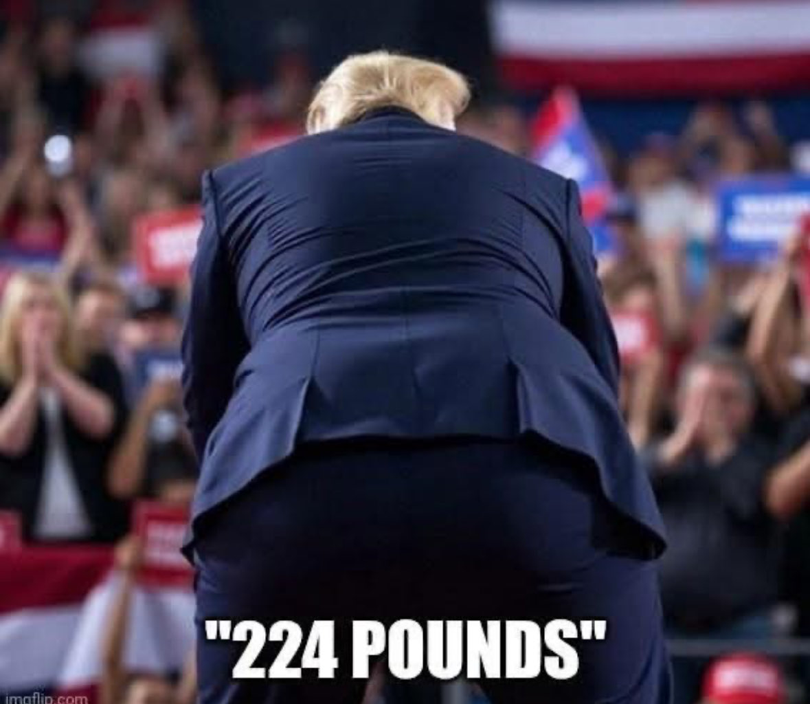 AnnieForTruth's tweet photo. 6’3” 224 pounds, my ass! 🙄😂🤮 https://t.co/Qt0Rfh2Q0b