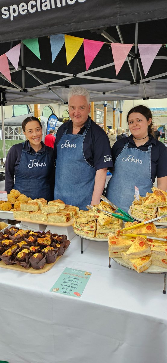 JohnsDeliDevon tweet media