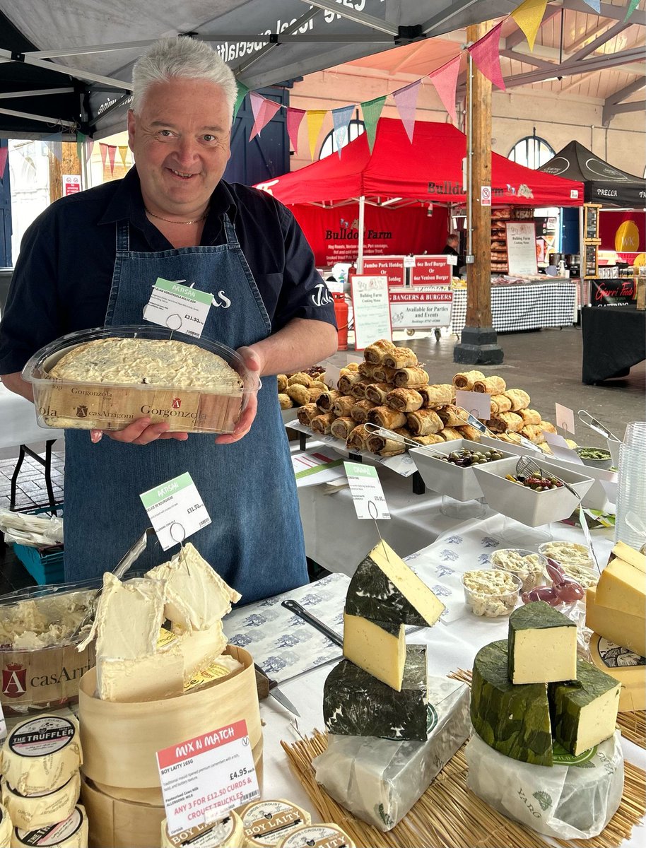 A BIG THANK YOU! 

What an absolutely lovely day we had yesterday at Barnstaple SPRINGfest Market!

The atmosphere was buzzing, and the market was brimming with delicious food from an incredible range of local traders, gorgeous plants and beautiful handmade crafts. 🎨🌿🍰