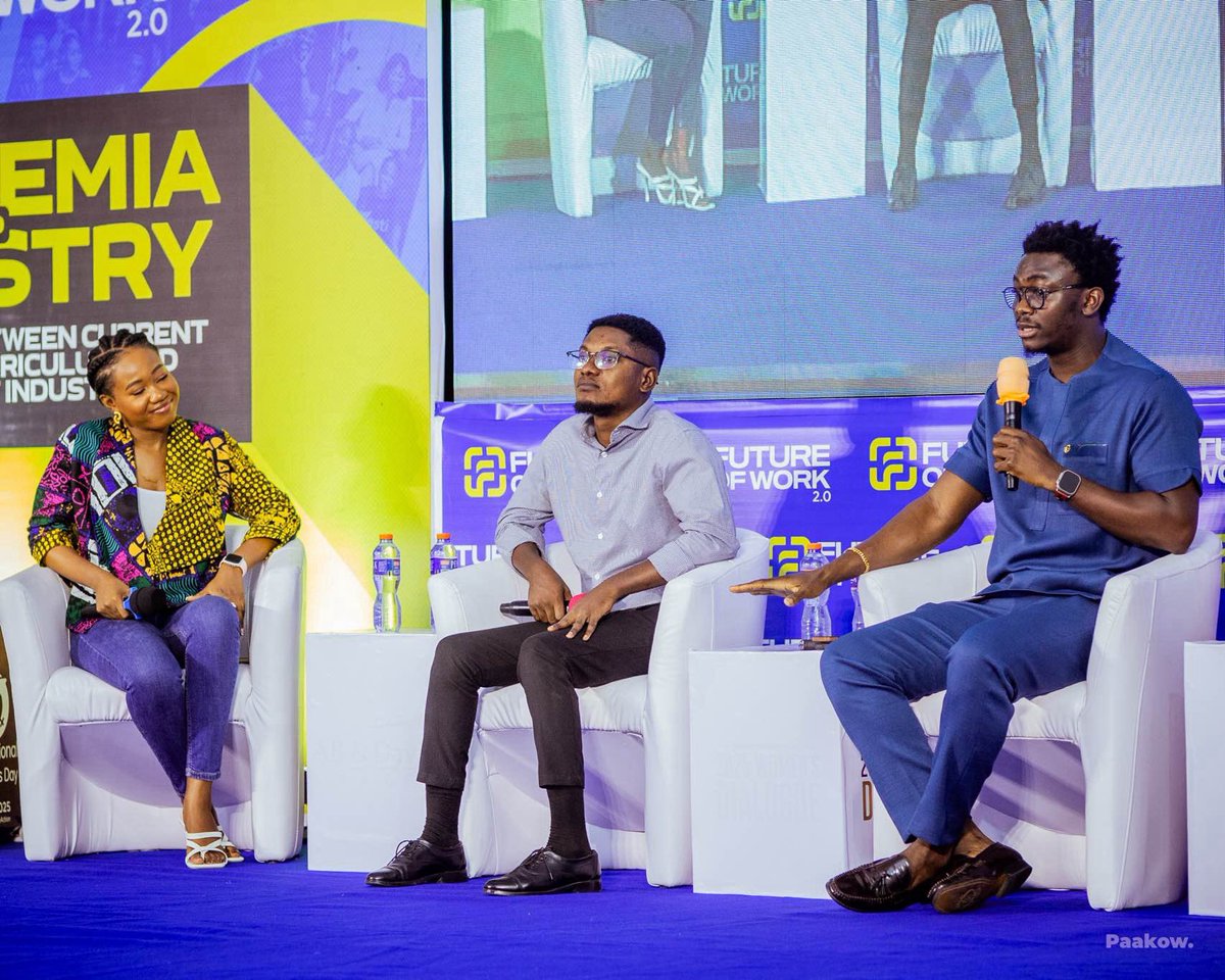 Future of Work 2.0 was a huge success!

I got to moderate a session on “The Future of Leadership,” where I shared my journey in law and leadership to inspire the brilliant young attendees.

I’m glad I was part of this impactful experience to connect, share, and leave my mark.