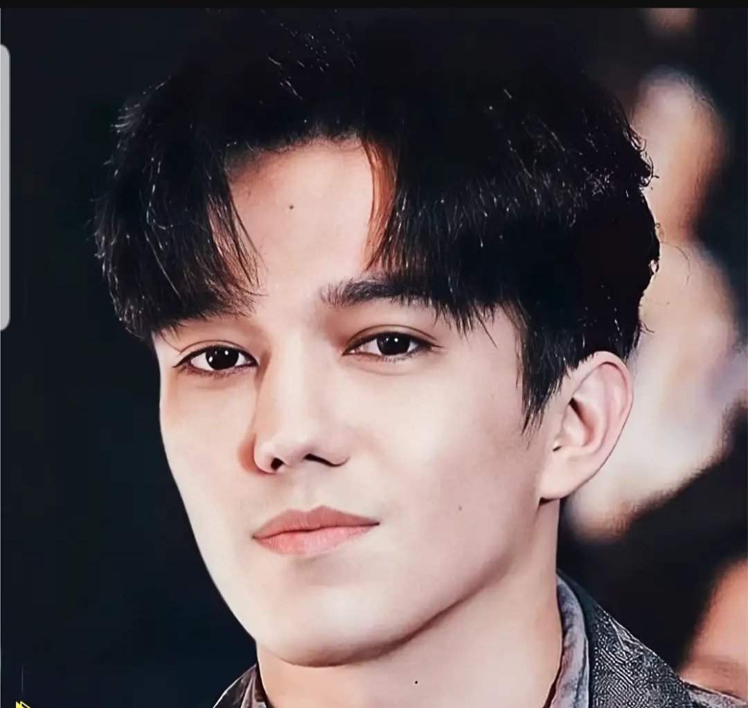 Cristin25558525's tweet photo. D and DEARS 
STRANGER IN THE CINEMAS 
🌿💖🌿
#Dimash  verá su estreno antes que en el cine, junto a sus dears,será memorable!! https://t.co/QrHXhZjWwg