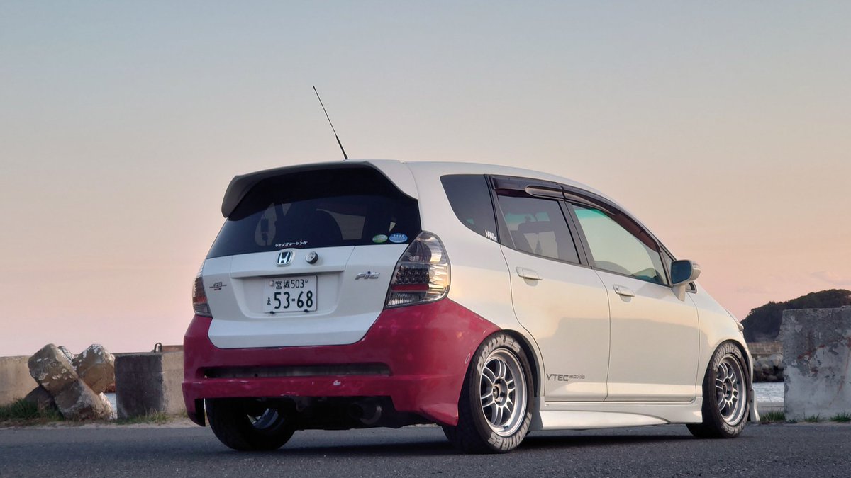 ムンラー tweet media