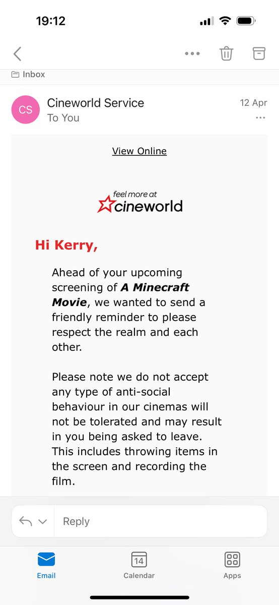 kerryjeffs_'s tweet photo. Ironic this only applies to Minecraft.   Second time in a month a film has been spoilt due to phones, talking and feet on seats. 

@cineworld why is this allowed to keep happening? https://t.co/l9dMEoeHQp