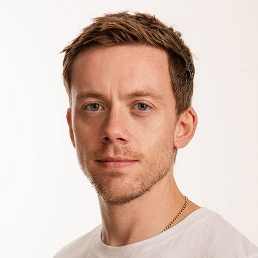 alon_mizrahi's tweet photo. I'm defending  Owen Jones. I'll tell you why   

I'm writing this because, in the last couple of days, a new event in the ongoing series 'lefties hating Owen Jones'  has been taking place. In the past year and a half, I've seen numerous episodes of this series, and I want to say something about it. 

I never like it when an individual (as opposed to an idea or ideology) is being showered with hate. There is seldom ever good use or intent behind such rituals. 

And I don't like it when it's directed at Owen Jones because I like him and his online presence and because he has used his platform for Palestine and pro-Palestinian voices like very few people have done with any weight in colonial media. 

Early last year, Owen approached me after reading an article I wrote about the danger of Zionism for Jews (which only became much more evident since I published it). We had a great conversation, and many people came to know me through it. As importantly, there was nothing 'liberal Zionist' about any of this.

It's not really about me, but I have probably become one of the loudest anti-Zionist Jewish voices over the course of the genocide, and I'm an Arab Jew, which makes me and my message even harder to process for Western racist media. Owen not only did not have a problem with any of that, he was genuinely curious about my story (and very affable as a human being, which is always important).

I am not saying all this to argue that whatever Owen Jones says or does is the right thing. I disagreed with him on Syria, for instance, and that's ok. Not everyone will see everything the same way all the time. 

(Zionism is not a forgivable sin after this genocide, and I am saying this with universal authority, but you cannot support violent Palestinian resistance like Hamas and have a platform in the West, and people must place themselves carefully on this spectrum, as many of us do)

I am also not saying this to dismiss prior errors and blunders if you know of any (resisting Corbyn, for instance, may be considered one, but who knew a decade ago that Britain was occupied by genocidal Zionism to the extent that we see now?).

What I am saying is that I don't think Owen deserves the hate that too often gets from left-wingers and radicals, and, politically, he has done more to promote pro-Palestine narratives than potentially anyone else in British media. So this is a self-own. Harming Owen Jones is not helping Palestine or the oppressed anywhere. 

Finally, we should be really careful with accounts that find it too easy to destroy people's reputations and characters. It is never the sign of sound judgement or a sense of inner authority and power.  

The only people we should really attack are those with strategic power who do evil or promote evil by doing nothing. And even then, we should remember they are not that important. People are just representative of their time and place 99.9 times of 100. 

It is bad norns, beliefs, and standards that we should be focused on fighting, and we should never have this air of being beyond sin and error, which is the only way you can feel comfortable as a public inquisitor of others. 

If you can be more radical than Owen Jones - by all means, be it. You'll have my blessing and support in going further. But don't waste your energy on attacking one of the few outlets for decency on Palestine that the UK has. It is neither just nor wise.