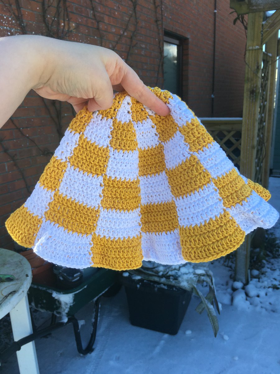 just a little obsessed 💛