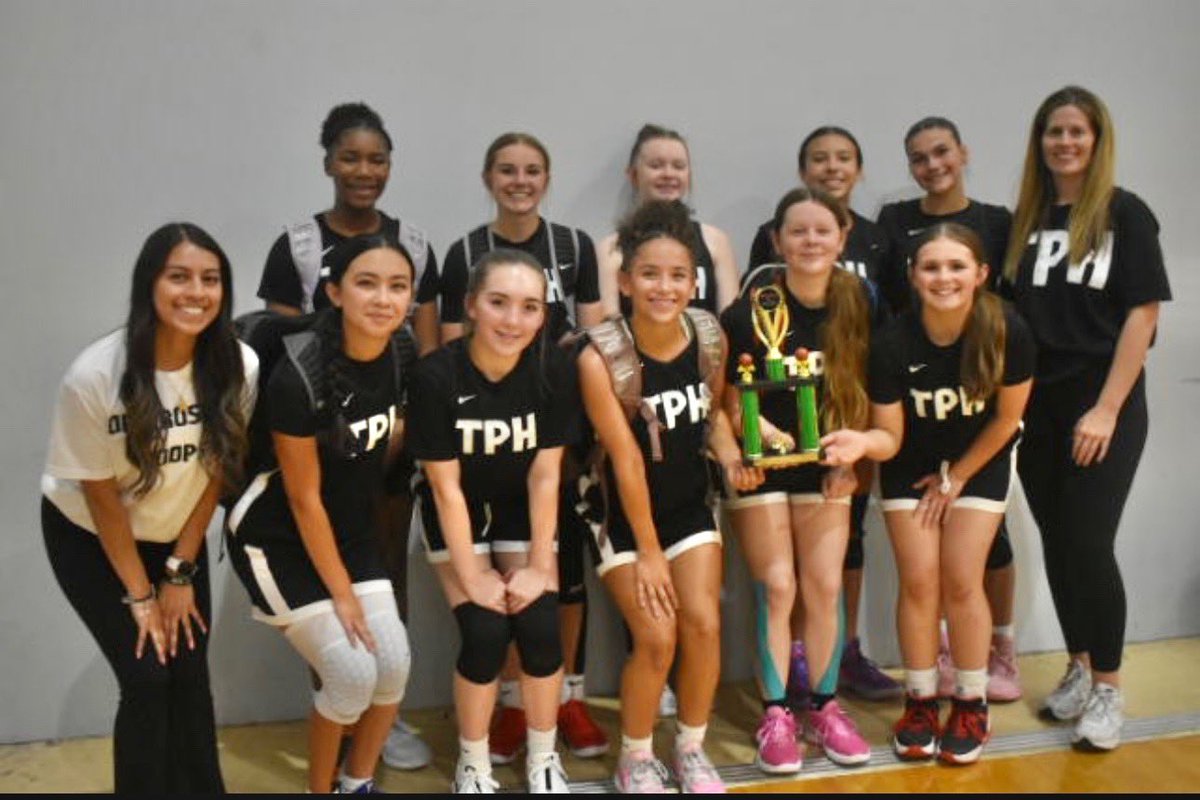 TopProspectH's tweet photo. Great first tournament for the TPH fam this past weekend. Had 2 ships from the 17U boys and girls. 2nd place finish for the 7/8 girls and a third place finish for the 15 and 16U boys. Back to the lab to keep building! #TPHFamily https://t.co/rz3MwxoE1A